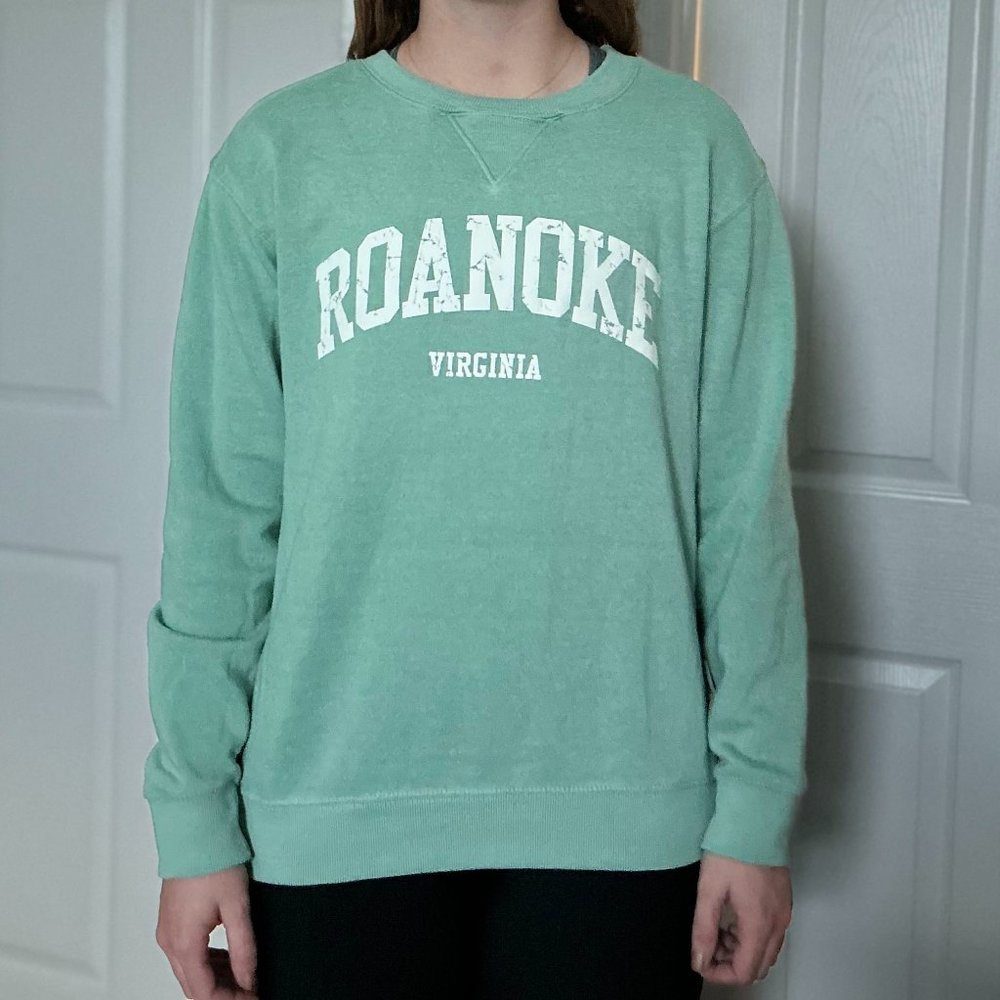 Roanoke, VA Soft Crewneck Sweatshirt